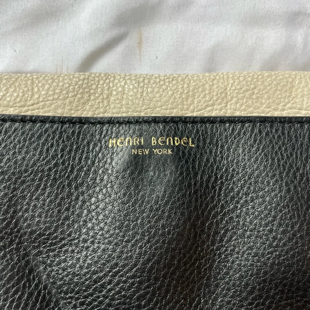 Henri Bendel Crosshatch Clutch, Henri Bendel Clutch, Black Orange and White Bag. - Picture 6 of 7